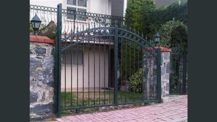 Bahçe Kapıları