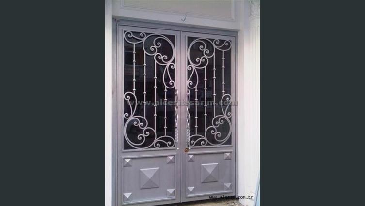 Bina Kapıları