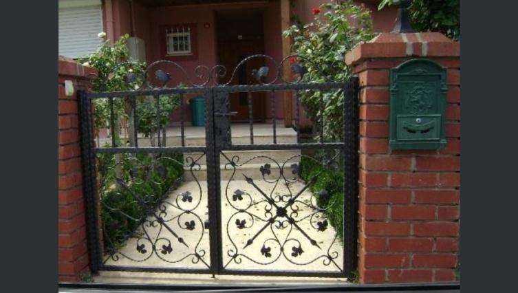 Bahçe Kapıları